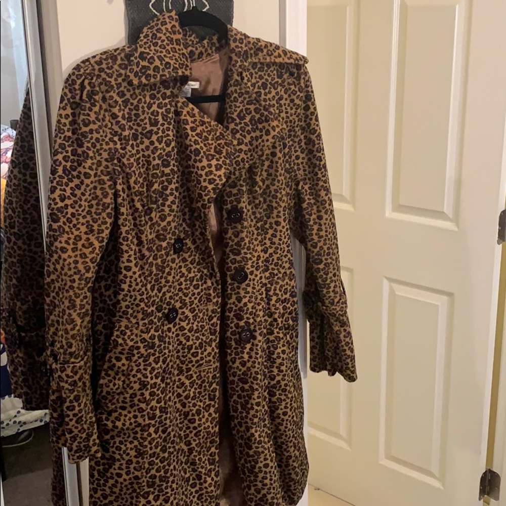Leopard Trench